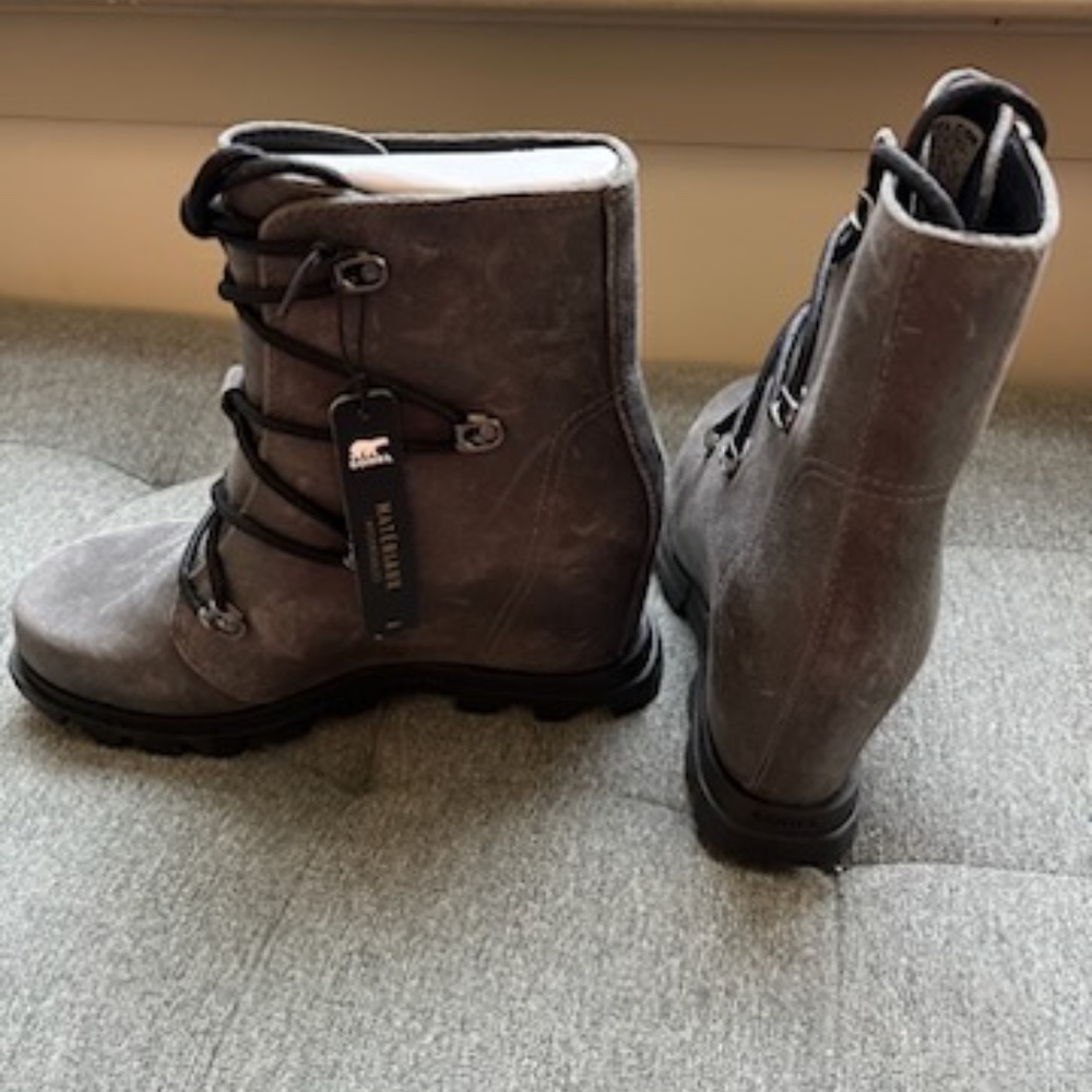LAST PAIR! Sorel Women's Joan of Arctic Wedge III Lace Boot - Picture 6 of 8